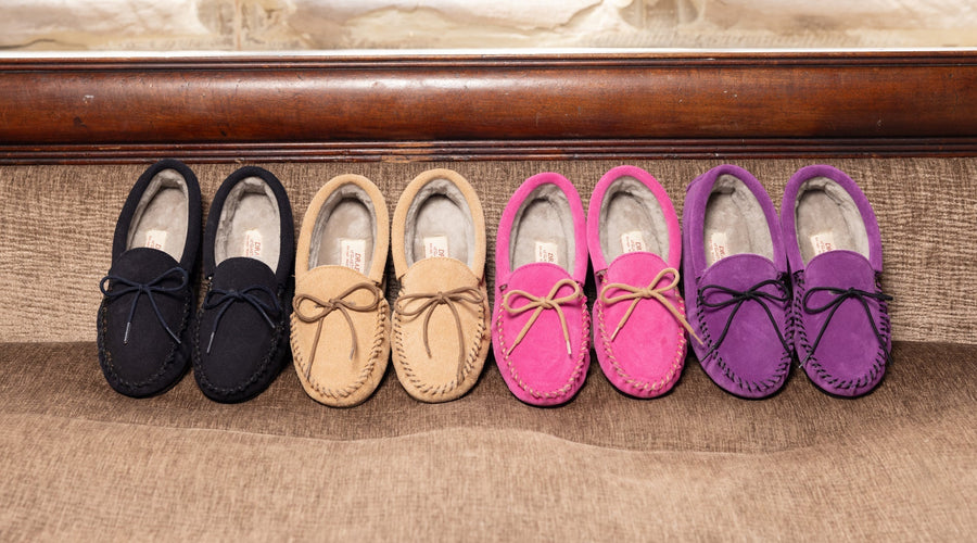 Why Is Sheepskin Footwear the Ultimate All-Weather Style Statement?